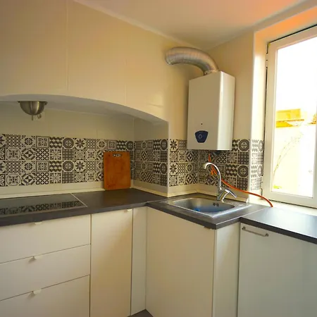 Cruz Cozy 2º * Lissabon